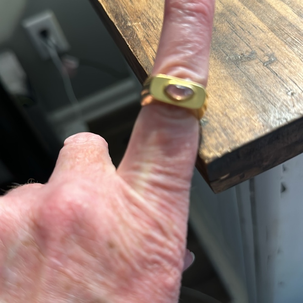 Madewell Ring with purple amethyst stone - Picture 3 of 3